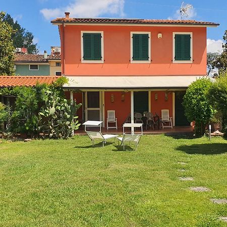 Villa La Casa Delle Buone Letture Lucca Exterior foto